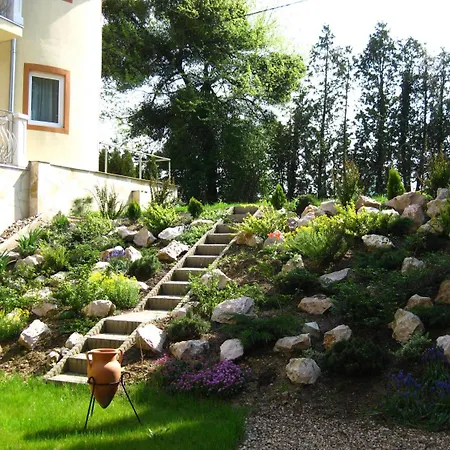 Sante Bed & Breakfast 3*