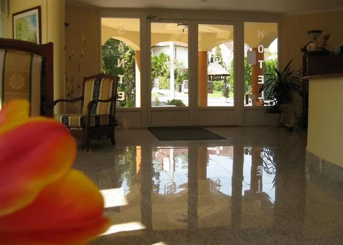 Sante Bed & Breakfast 3*